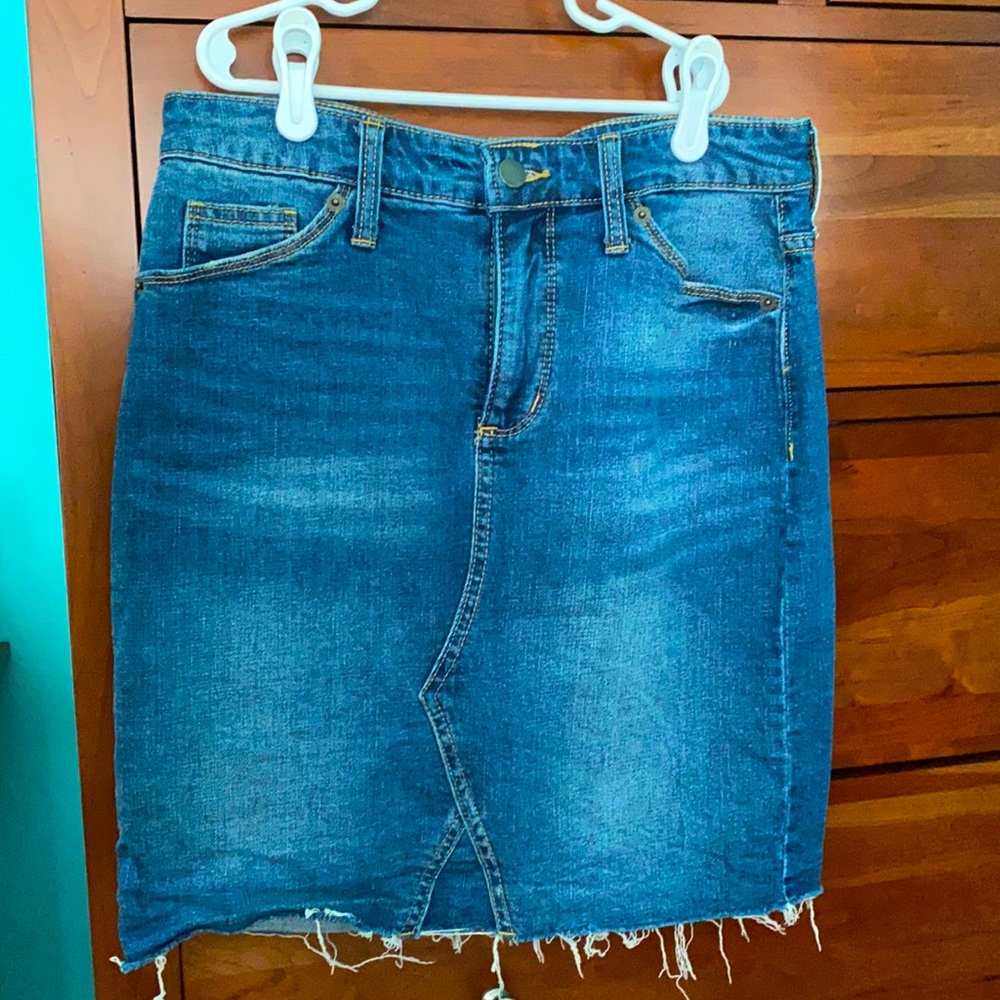 Universal Thread Midi Stretch Denim Skirt Size 6
